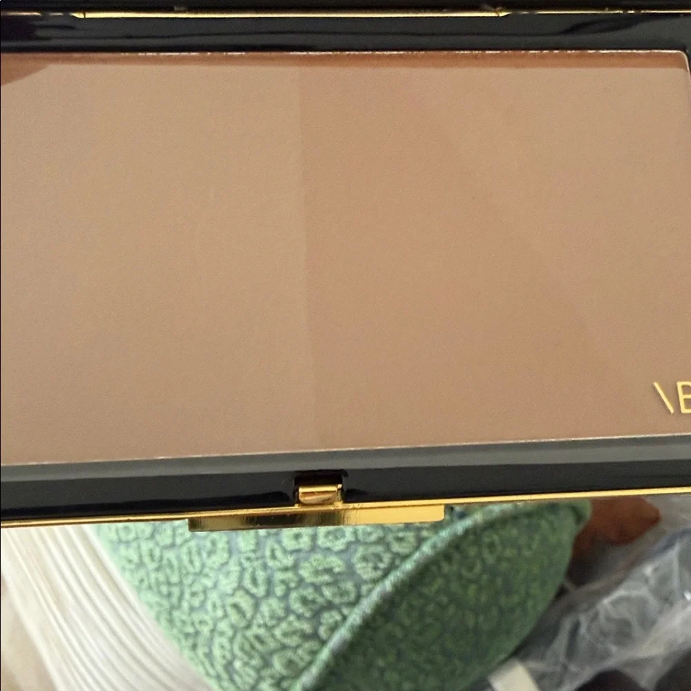 NEW NWT Victoria Beckham Matte Bronzing Brick Sand 03